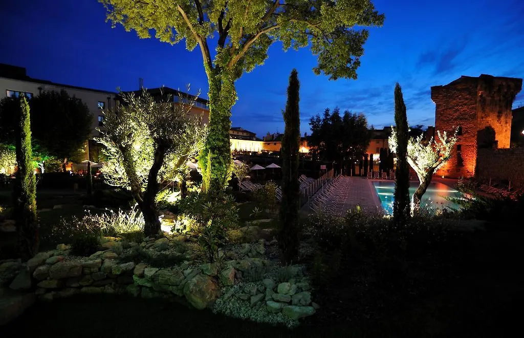 Aquabella Hotel & Spa Aix-en-Provence 4*,