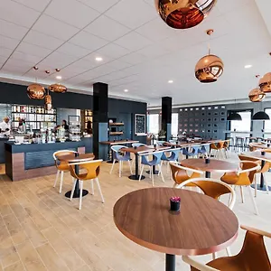 Zuerich Airport מלון רומלאנג